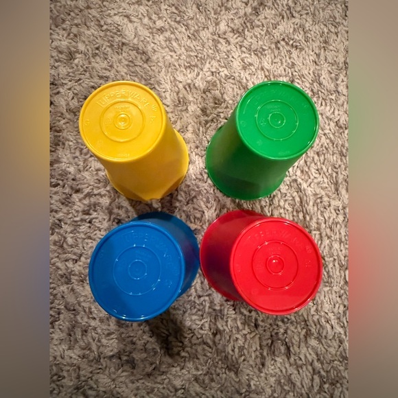 π Tupperware Mini Bell Tumblers w/ Sip Lids β Set of 4 π₯€β¨ β€οΈπππ - Picture 2 of 5